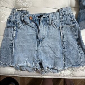 Buckle jean shorts